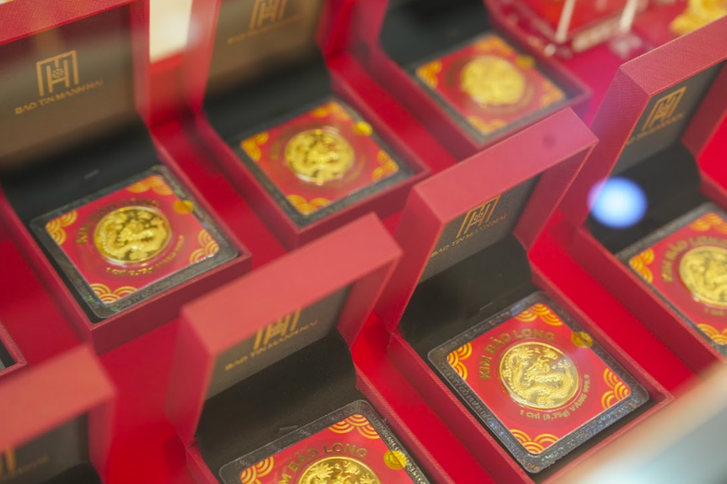 "Nhà vàng" tăng mạnh giá thu mua vàng miếng SJC